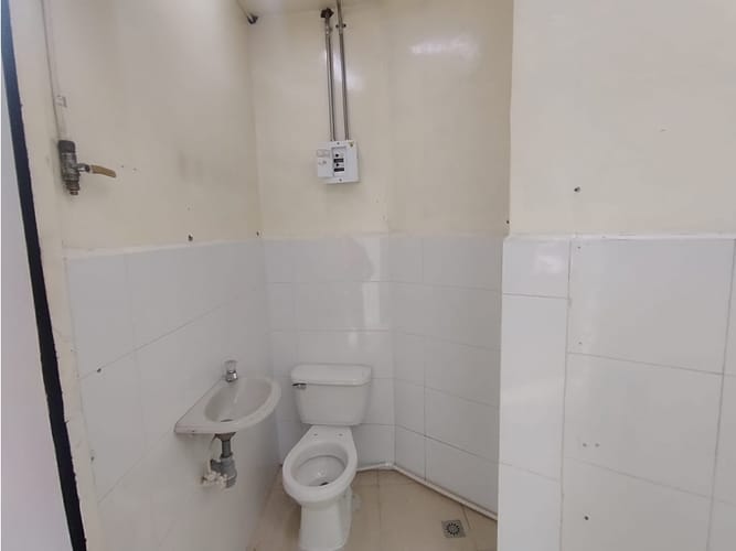 Local en arriendo en La Gloria, Medellín, 12 m² · foto 6 de 15