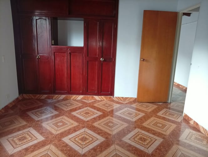 Apartamento de 2 alcobas en arriendo en La Milagrosa, Medellín, 60 m² · foto 5 de 14