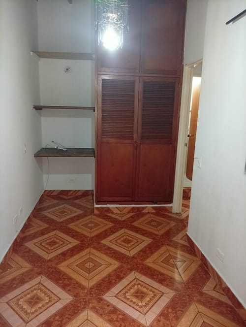 Apartamento de 2 alcobas en arriendo en La Milagrosa, Medellín, 60 m² · foto 6 de 14