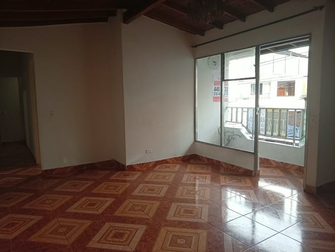 Apartamento de 2 alcobas en arriendo en La Milagrosa, Medellín, 60 m² · foto 11 de 14