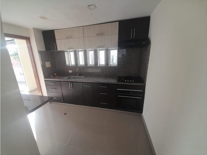 Apartamento de 3 alcobas en arriendo en Manga, Cartagena, 110 m² · foto 5 de 18