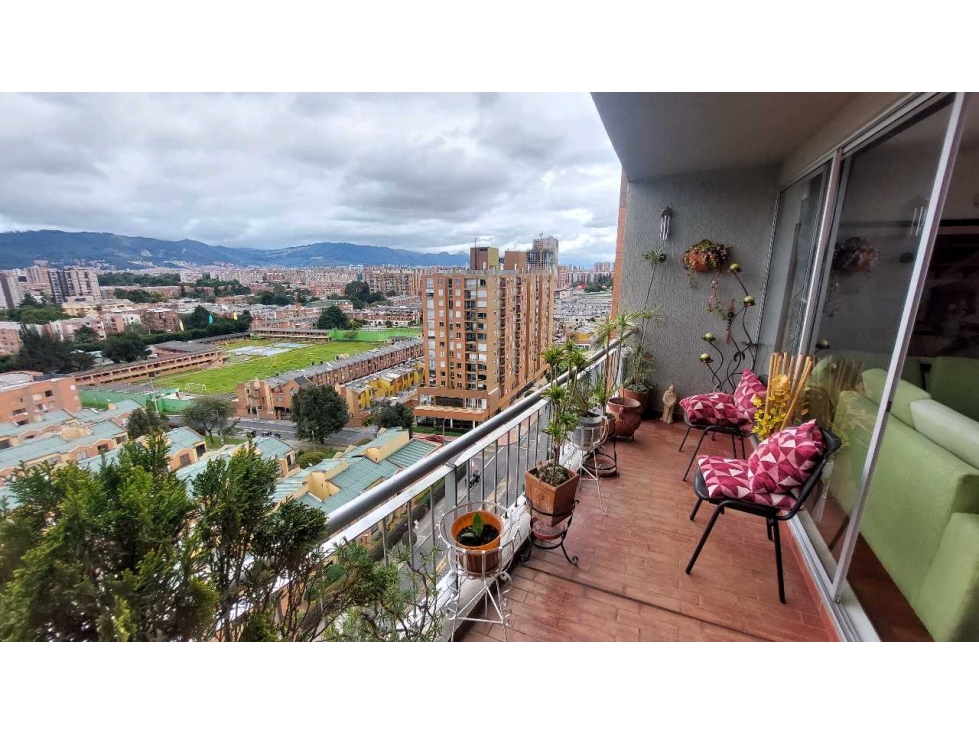 Apartamento en venta en San Jose De Bavaria, Bogotá · foto 2 de 20