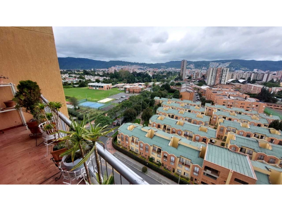 Apartamento en venta en San Jose De Bavaria, Bogotá · foto 3 de 20