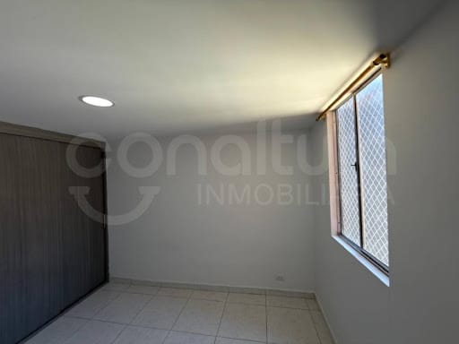 Apartamento de 3 alcobas en venta en Pajarito, Medellín, 50 m² · foto 11 de 17