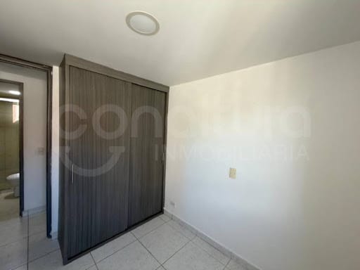 Apartamento de 3 alcobas en venta en Pajarito, Medellín, 50 m² · foto 13 de 17