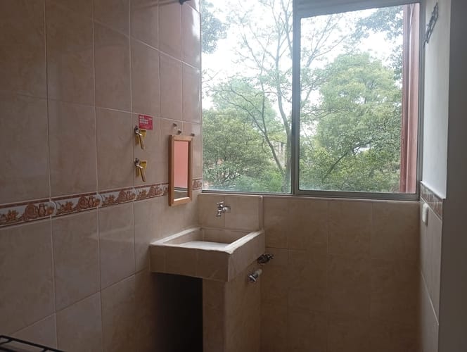 Apartamento de 2 alcobas en arriendo en Los Cerros - El Vergel, Medellín, 38 m² · foto 11 de 11