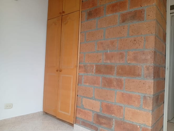 Apartamento de 2 alcobas en arriendo en Los Cerros - El Vergel, Medellín, 38 m² · foto 9 de 11