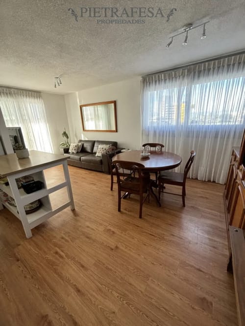 Apartamento en alquiler, 1 dormitorio, 1 baño, balcón. Amueblado. Brazo Oriental. · Foto 2