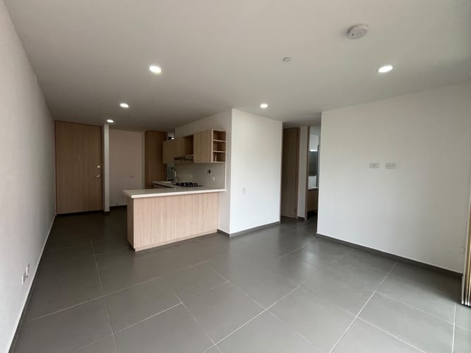 Apartamento de 2 alcobas en arriendo en Loma Del Escobero, Envigado, 65 m² · foto 5 de 13