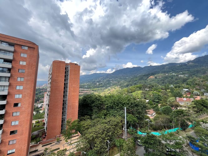 Apartamento de 2 alcobas en arriendo en Loma Del Escobero, Envigado, 65 m² · foto 8 de 13