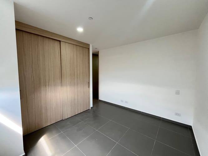 Apartamento de 2 alcobas en arriendo en Loma Del Escobero, Envigado, 65 m² · foto 10 de 13