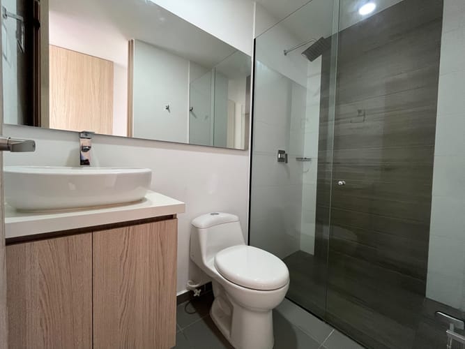Apartamento de 2 alcobas en arriendo en Loma Del Escobero, Envigado, 65 m² · foto 12 de 13