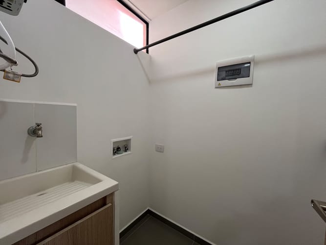 Apartamento de 2 alcobas en arriendo en Loma Del Escobero, Envigado, 65 m² · foto 13 de 13