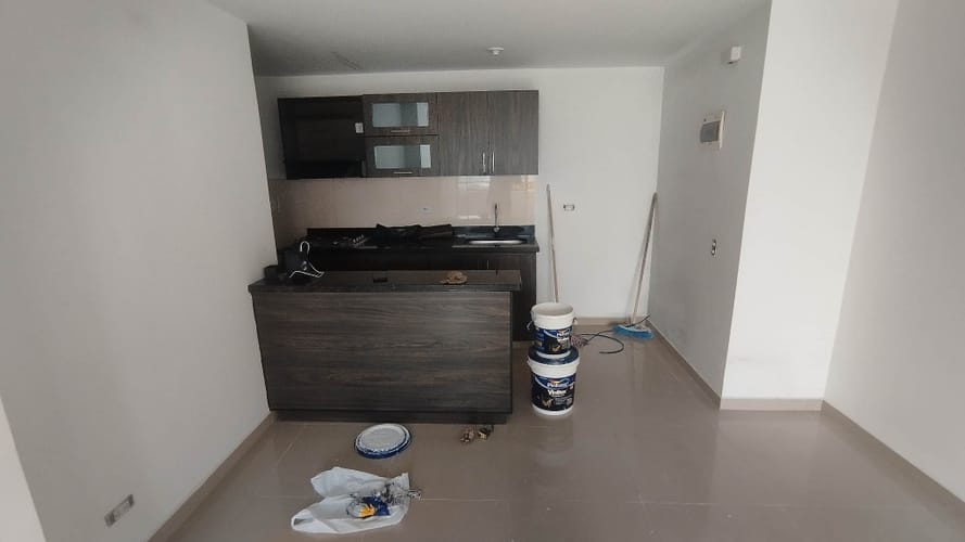 Apartamento de 3 alcobas en arriendo en Los Colores, Medellín, 87 m² · foto 10 de 24