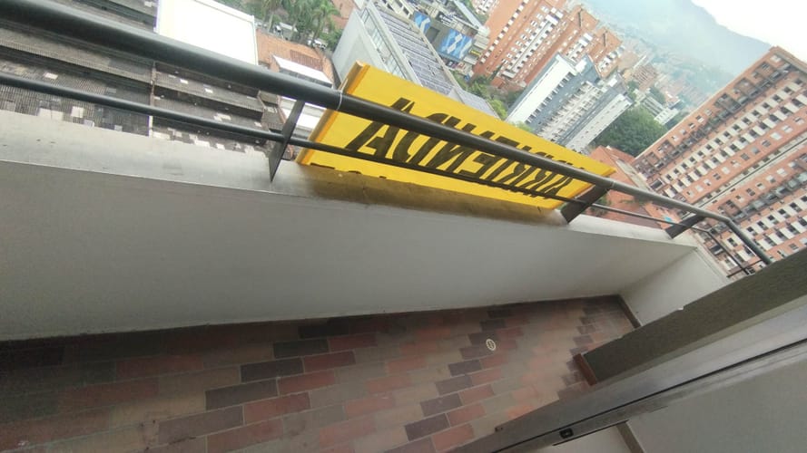 Apartamento de 3 alcobas en arriendo en Los Colores, Medellín, 87 m² · foto 11 de 24