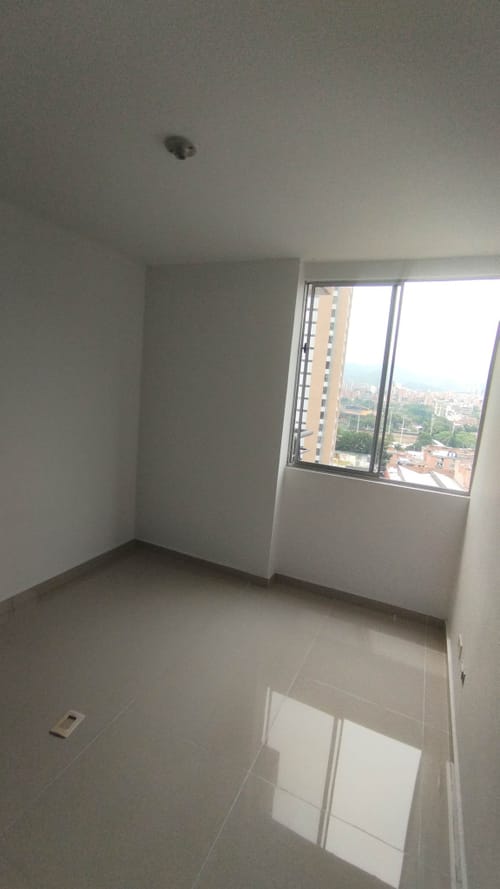 Apartamento de 3 alcobas en arriendo en Los Colores, Medellín, 87 m² · foto 13 de 24