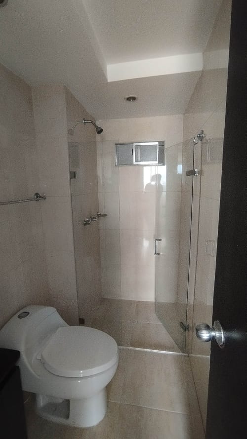 Apartamento de 3 alcobas en arriendo en Los Colores, Medellín, 87 m² · foto 15 de 24