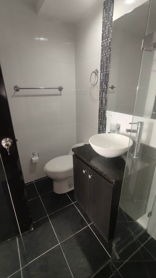 Apartamento de 3 alcobas en arriendo en Los Colores, Medellín, 87 m² · foto 21 de 24