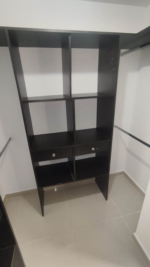 Apartamento de 3 alcobas en arriendo en Los Colores, Medellín, 87 m² · foto 23 de 24