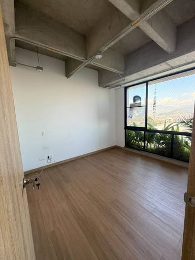 Apartaestudio en arriendo en Loma Del Escobero, Envigado, 72 m² · foto 6 de 9