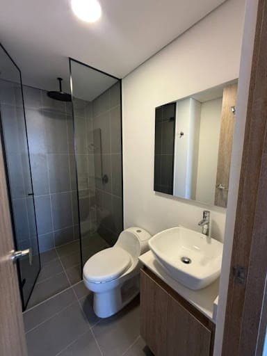 Apartaestudio en arriendo en Loma Del Escobero, Envigado, 72 m² · foto 9 de 9