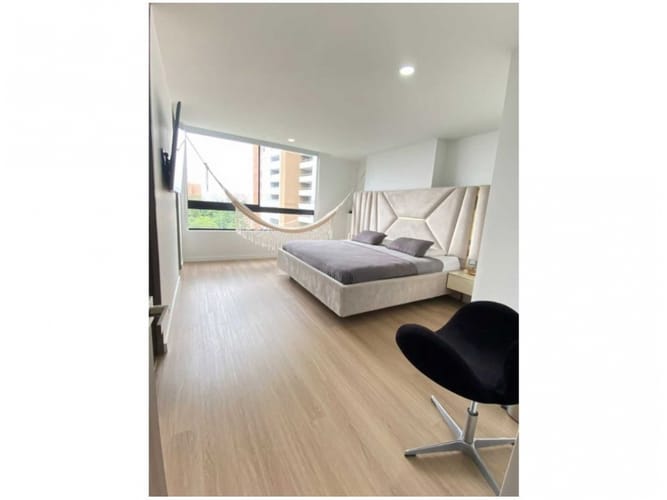 Apartamento de 3 alcobas en venta en Loma De Las Brujas, Envigado, 182 m² · foto 10 de 20