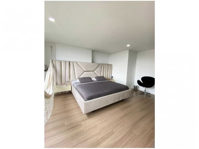 Apartamento de 3 alcobas en venta en Loma De Las Brujas, Envigado, 182 m² · foto 13 de 20