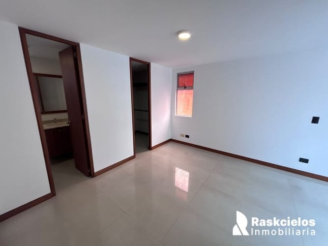 Apartamento de 3 alcobas en arriendo en Uribe Angel, Envigado, 104 m² · foto 6 de 15