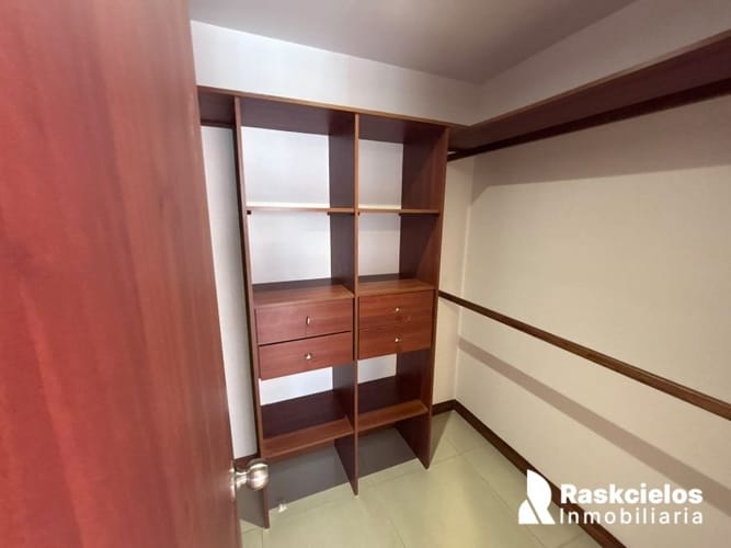 Apartamento de 3 alcobas en arriendo en Uribe Angel, Envigado, 104 m² · foto 8 de 15
