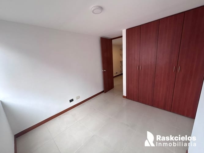 Apartamento de 3 alcobas en arriendo en Uribe Angel, Envigado, 104 m² · foto 13 de 15