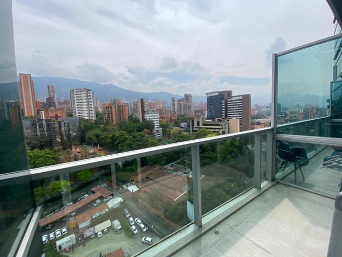 Oficina en arriendo en Manila, Medellín, 65 m² · foto 2 de 8
