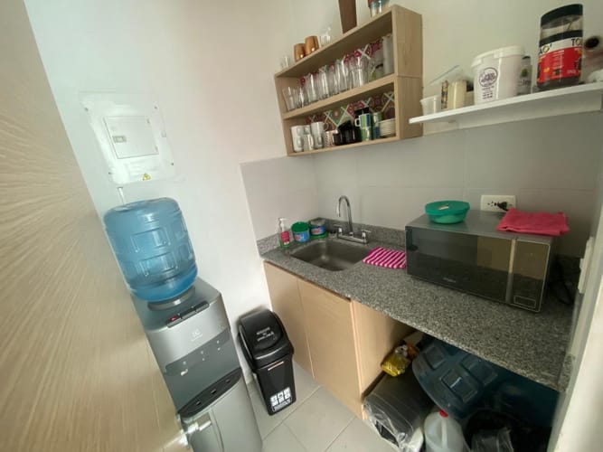Oficina en arriendo en Manila, Medellín, 65 m² · foto 7 de 8