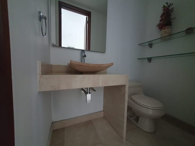 Apartamento de 3 alcobas en venta en Manga, Cartagena, 212 m² · foto 8 de 24