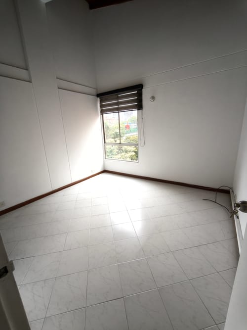 Apartamento de 3 alcobas en arriendo en Patio Bonito, Medellín, 96 m² · foto 8 de 20