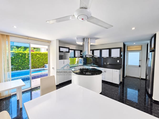 Casa de 4 alcobas en venta en Ub. Villa Anpiss, Girardot, 190 m² · foto 4 de 24