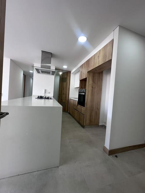 Apartamento de 3 alcobas en arriendo en Valle Del Lili, Cali, 100 m² · foto 2 de 22