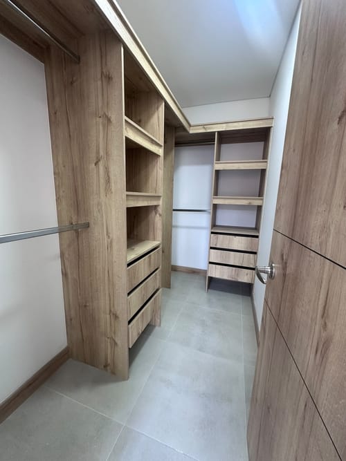 Apartamento de 3 alcobas en arriendo en Valle Del Lili, Cali, 100 m² · foto 11 de 22