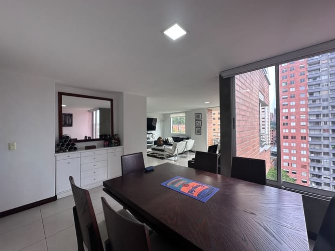 Apartamento de 3 alcobas en arriendo en El Poblado, Medellín, 98 m² · foto 7 de 17