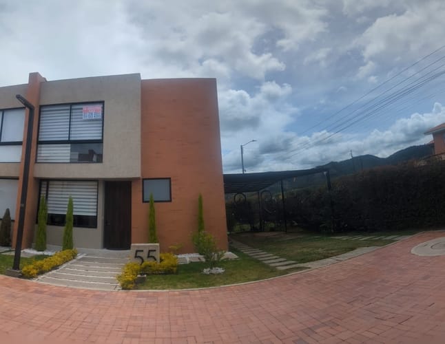 Casa de 3 alcobas en arriendo en El Misterio, Cajicá, 122 m² · foto 2 de 20