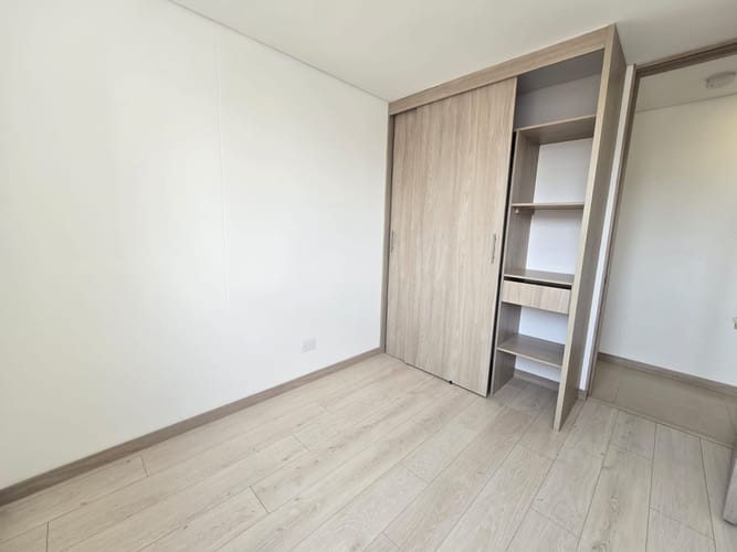 Apartamento de 3 alcobas en venta en Loma De La Doctora, Sabaneta, 67 m² · foto 9 de 24