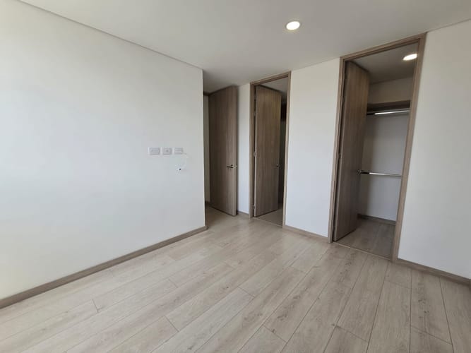 Apartamento de 3 alcobas en venta en Loma De La Doctora, Sabaneta, 67 m² · foto 17 de 24