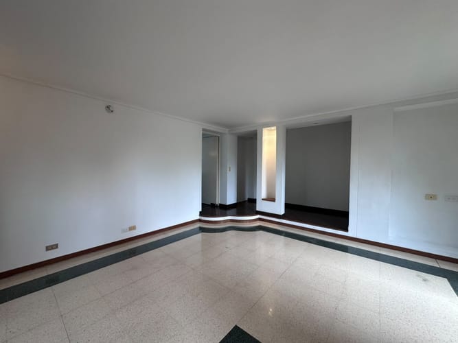 Apartamento de 3 alcobas en arriendo en El Poblado, Medellín, 106 m² · foto 9 de 17
