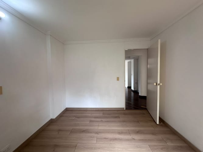 Apartamento de 3 alcobas en arriendo en El Poblado, Medellín, 106 m² · foto 13 de 17