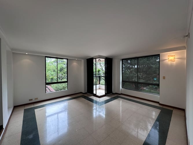 Apartamento de 3 alcobas en arriendo en El Poblado, Medellín, 106 m² · foto 3 de 17