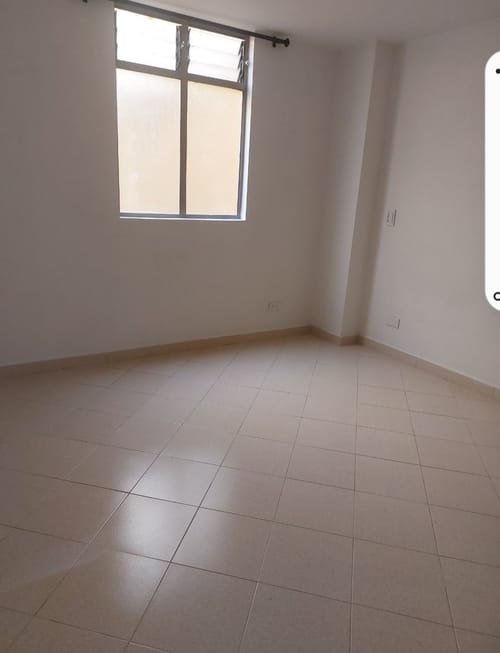 Apartaestudio en venta en Cristobal, Medellín, 33 m² · foto 2 de 5