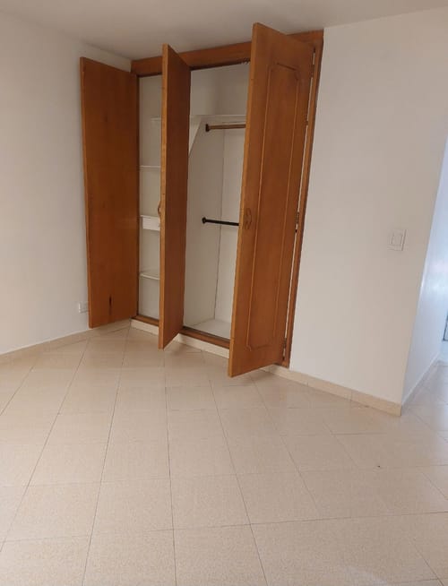 Apartaestudio en venta en Cristobal, Medellín, 33 m² · foto 4 de 5