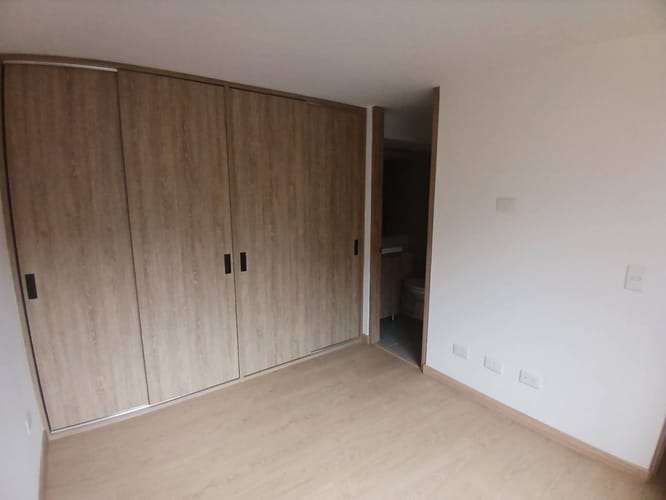 Apartamento de 3 alcobas en venta en La Prosperidad, Madrid, 64 m² · foto 20 de 24