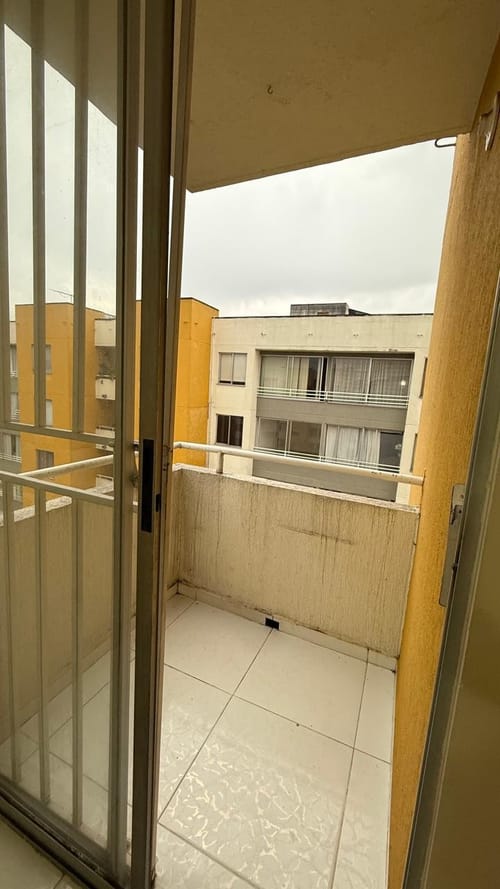 Apartamento de 3 alcobas en arriendo en Napoles, Cali, 60 m² · foto 22 de 24