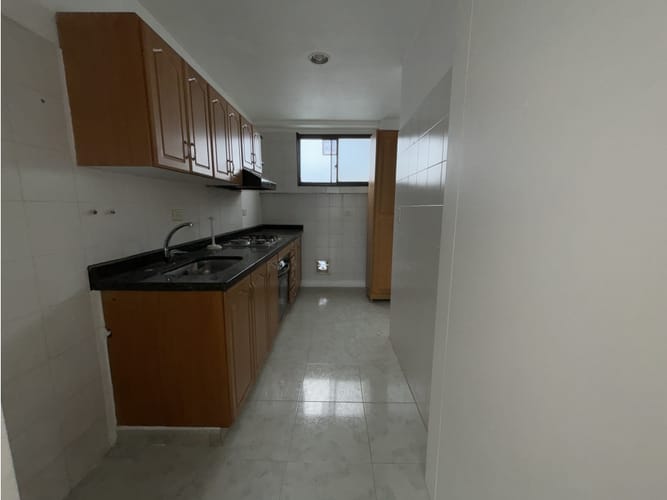 Apartamento de 3 alcobas en venta en Laureles, Armenia, 87 m² · foto 4 de 16