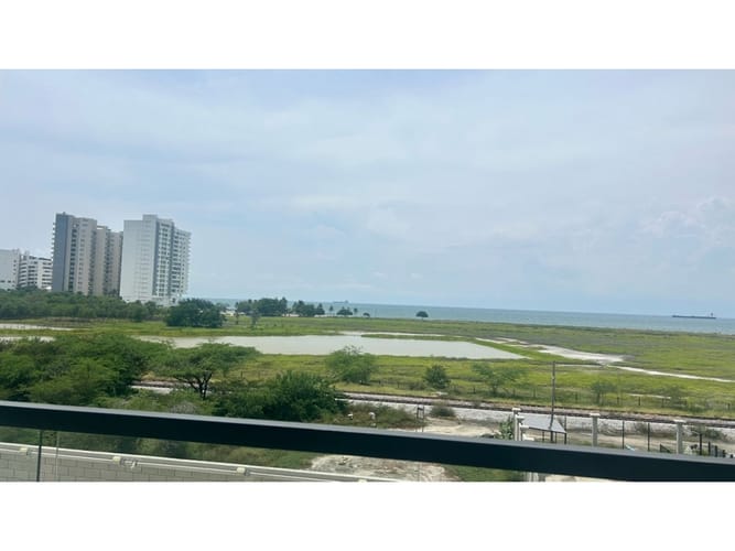 Apartamento de 2 alcobas en venta en Santa Marta, 88 m² · foto 2 de 24